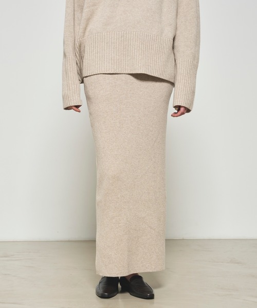 N.O.R.C by the line（ノークバイザライン）の「ウールカシミヤタイト