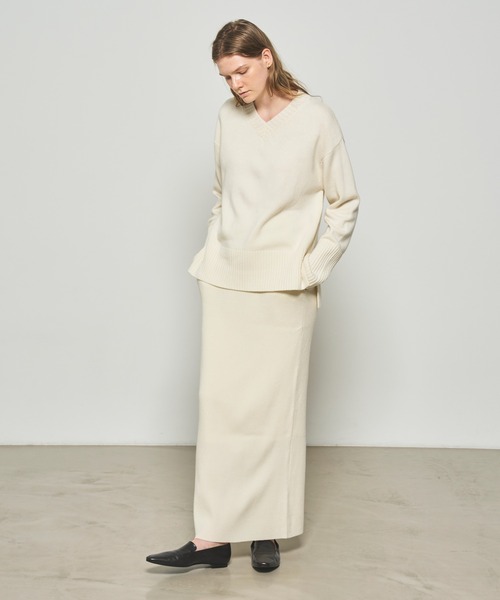 N.O.R.C by the line（ノークバイザライン）の「ウールカシミヤタイト