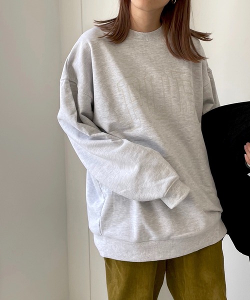 CANAL JEAN（キャナルジーン）の「PEACE OUT ENJOY(ピースアウトエンジョイ) "POE"裏毛トレーナー（スウェット・レディース・ベージュ/ヘザーグレー・ONE SIZE）」の2枚目の写真