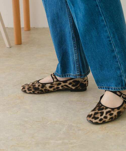 RODE SKO(ロデスコ)の「『MADE IN JAPAN』ストラップバレエシューズ(バレエシューズ・レディース・ブラック/アニマル・38/36/37)」の10枚目の写真