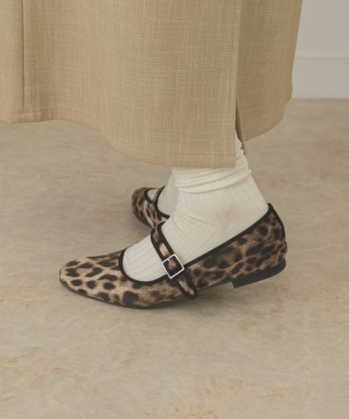 RODE SKO(ロデスコ)の「『MADE IN JAPAN』ストラップバレエシューズ(バレエシューズ・レディース・ブラック/アニマル・38/36/37)」の19枚目の写真