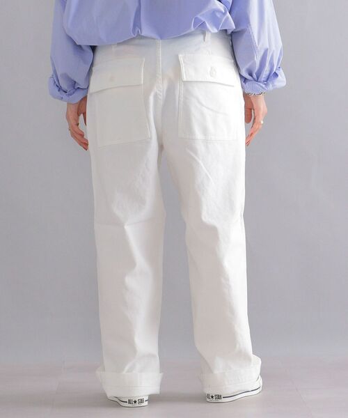 SHIPS（シップス）の「【WEB限定】SHIPS: バックツイル ワイド テーパード ベイカーパンツ（カーゴパンツ・メンズ・ホワイト/ベージュ/ネイビー/オリーブ・SMALL/MEDIUM/LARGE/X-LARGE）」の20枚目の写真