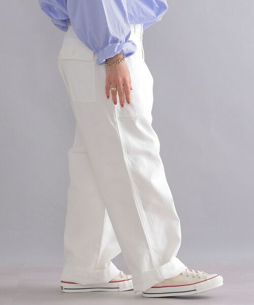 SHIPS（シップス）の「【WEB限定】SHIPS: バックツイル ワイド テーパード ベイカーパンツ（カーゴパンツ・メンズ・ホワイト/ベージュ/ネイビー/オリーブ・SMALL/MEDIUM/LARGE/X-LARGE）」の21枚目の写真