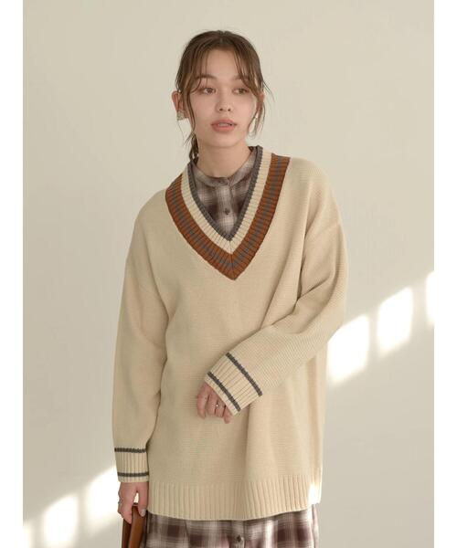 earth music&ecology（アースミュージックアンドエコロジー）の「チルデンVネックニットチュニック＊（ニット/セーター・レディース・ネイビー/アイボリー・FREE）」の7枚目の写真