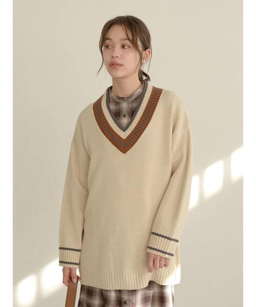 earth music&ecology（アースミュージックアンドエコロジー）の「チルデンVネックニットチュニック＊（ニット/セーター・レディース・ネイビー/アイボリー・FREE）」の8枚目の写真