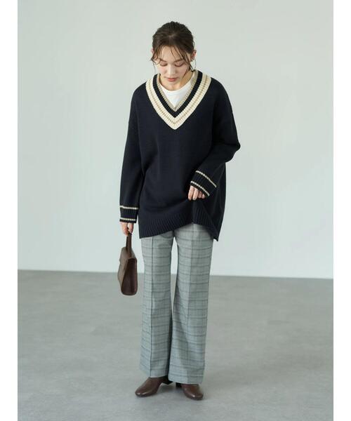 earth music&ecology（アースミュージックアンドエコロジー）の「チルデンVネックニットチュニック＊（ニット/セーター・レディース・ネイビー/アイボリー・FREE）」の22枚目の写真