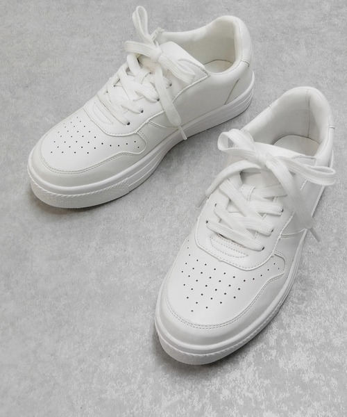 minia(ミニア)の「フェイクレザースニーカー ◇(スニーカー・レディース・ホワイト/ベージュ/ブラック・LL/M/L/S)」の15枚目の写真