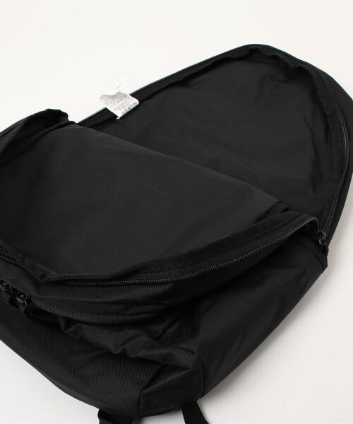 NIKE(ナイキ)の「《NIKEアパレル》ナイキ Elemental(バックパック/リュック・メンズ・ブラック/ブルー系その他・フリー)」の5枚目の写真