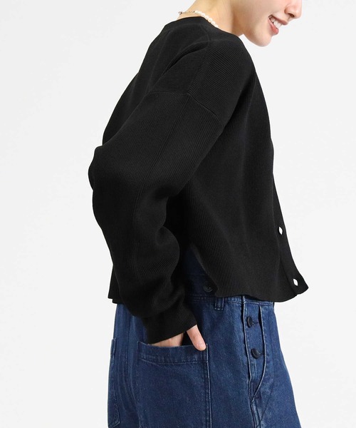 HONEYSUCKLE ROSE（ハニーサックルローズ）の「【HONEYSUCKLE ROSE】洗えて軽いニットカーデ（カーディガン/ボレロ・レディース・イエロー/オフホワイト/ブラック・M/L）」の12枚目の写真