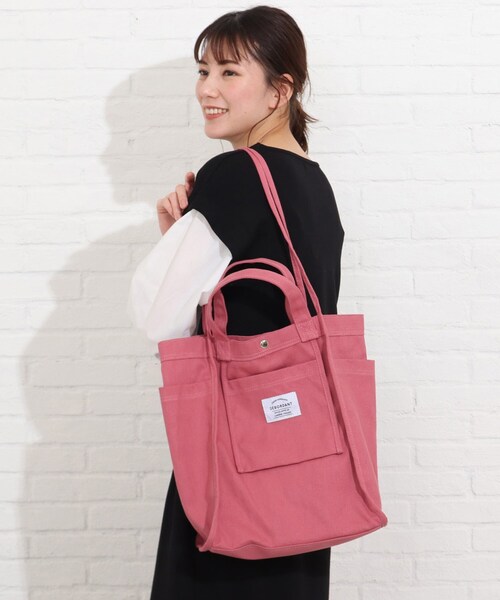 SHOO・LA・RUE（シューラルー）の「◆パイピングアウトポケットトート（トートバッグ・レディース・ライトベージュ/ピンク系/ブルー・00）」の12枚目の写真