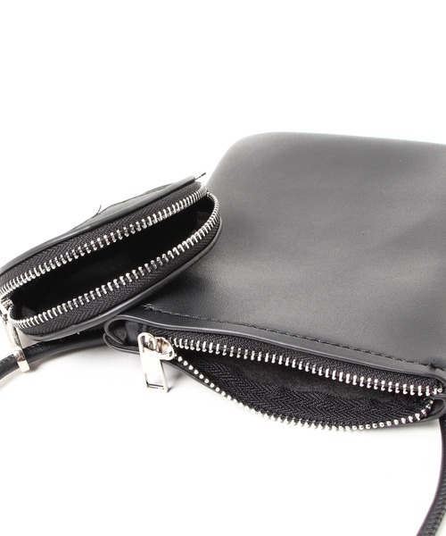 CORNERS（コーナーズ）の「フェイクレザーミニショルダーバッグ（ショルダーバッグ・レディース・ホワイト/ライトブルー/ブラック/ブラウン/ライトグリーン/ベージュ/マスタード/カーキ/アイボリー・FREE）」の13枚目の写真