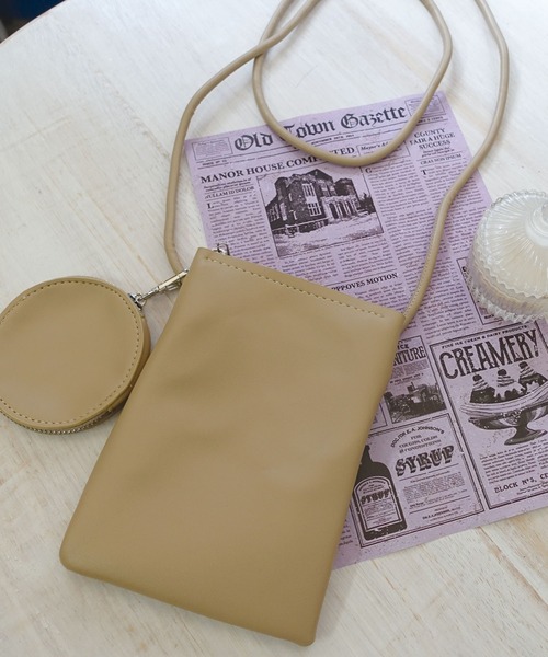 CORNERS（コーナーズ）の「フェイクレザーミニショルダーバッグ（ショルダーバッグ・レディース・ホワイト/ライトブルー/ブラック/ブラウン/ライトグリーン/ベージュ/マスタード/カーキ/アイボリー・FREE）」の14枚目の写真