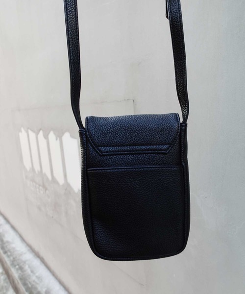 CORNERS（コーナーズ）の「フェイクレザーミニショルダーバッグ（ショルダーバッグ・レディース・ホワイト/ライトブルー/ブラック/ブラウン/ライトグリーン/ベージュ/マスタード/カーキ/アイボリー・FREE）」の22枚目の写真