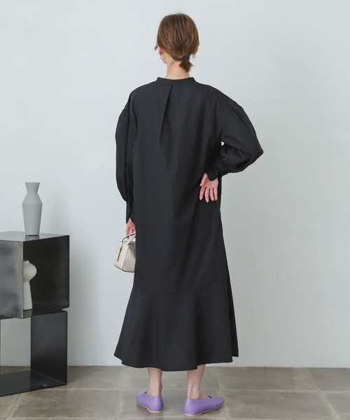 SENSE OF PLACE by URBAN RESEARCH(センスオブプレイスバイアーバンリサーチ)の「ボリュームスリーブマーメイドワンピース(シャツワンピース・レディース・ブラック/オフホワイト・ONE)」の11枚目の写真