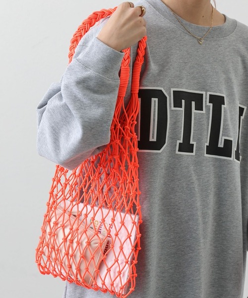 COLONY 2139（コロニートゥーワンスリーナイン）の「マクラメバッグ（ハンドバッグ・レディース・イエロー/ピンク・FREE）」の2枚目の写真