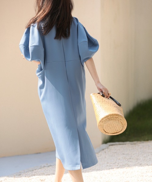 SAISON DE PAPILLON（セゾンドパピヨン）の「オーバーサイズバルーンスリーブデザインワンピース（ワンピース・レディース・ブルー/アイボリー/ベージュ/ネイビー/ブラック・S/M）」の21枚目の写真