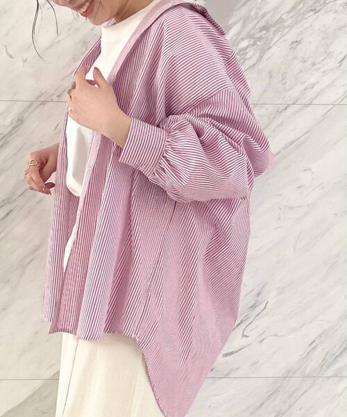 Cutie Blonde(キューティーブロンド)の「◆細ラインのストライプBIGシャツ(シャツ/ブラウス・レディース・グリーン系その他4/ライトグレー系2/ネイビー系2/ピンク系・00)」の10枚目の写真