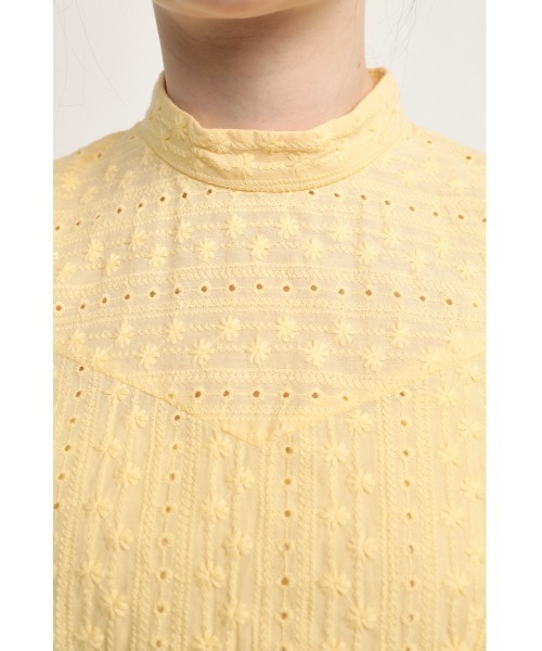 SLY(スライ)の「OPEN SHOULDER LACE STAND TOPS オープンショルダー レース スタンド トップス(シャツ/ブラウス・レディース・ホワイト/イエロー/ブラック・FREE)」の19枚目の写真