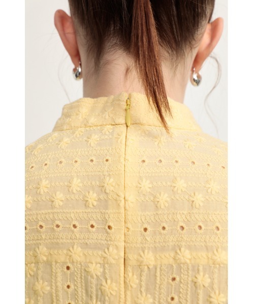 SLY(スライ)の「OPEN SHOULDER LACE STAND TOPS オープンショルダー レース スタンド トップス(シャツ/ブラウス・レディース・ホワイト/イエロー/ブラック・FREE)」の21枚目の写真