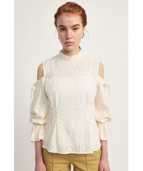 SLY(スライ)の「OPEN SHOULDER LACE STAND TOPS オープンショルダー レース スタンド トップス(シャツ/ブラウス・レディース・ホワイト/イエロー/ブラック・FREE)」の6枚目の写真