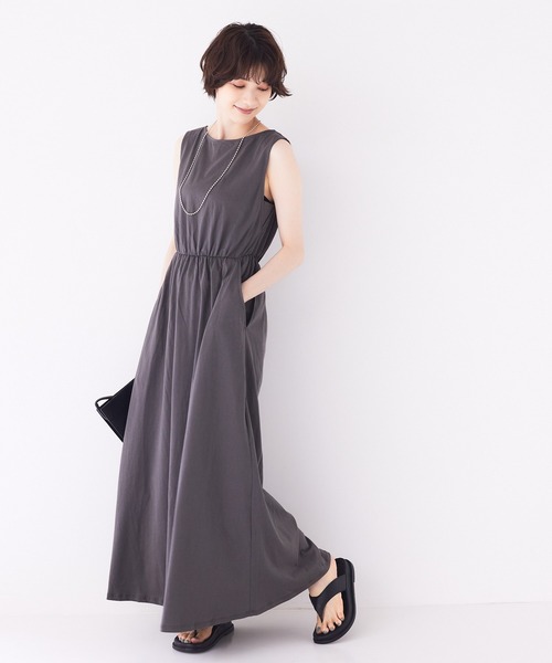 Rouge vif Anna(ルージュヴィフアンナ)の「前後2WAYカットワンピース(ワンピース・レディース・チャコールグレー/ブラック/ベージュ/カーキ・フリー)」の3枚目の写真