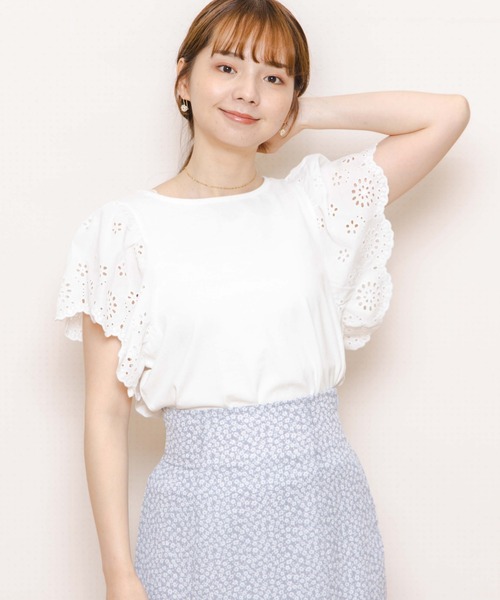 flower(フラワー)の「バタフライティーズ(Tシャツ/カットソー・レディース・ホワイト/ブラック・FREE)」の2枚目の写真