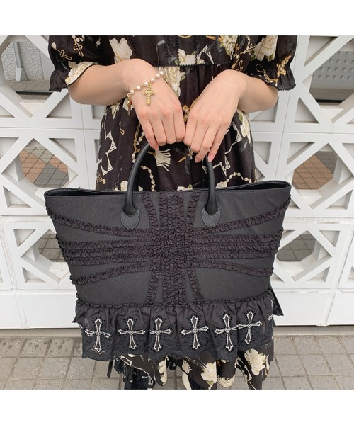 クロスレース使いフリルバッグ トートバッグ トートバッグ Pink House ピンクハウス のトートバッグ クロスレース使いフリルバッグ 123pbg123 を購入できます Pink House ピンクハウス のファッション