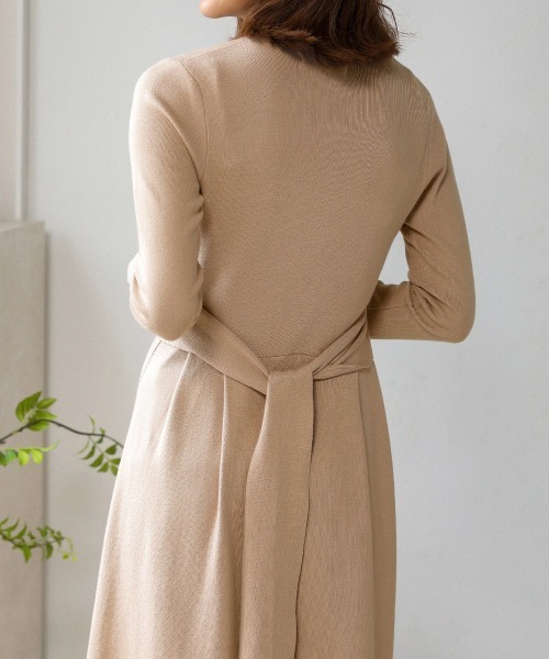 Bou Jeloud（ブージュルード）の「カシュクールニットワンピース（ワンピース・レディース・ブラック/ベージュ・FREE）」の13枚目の写真