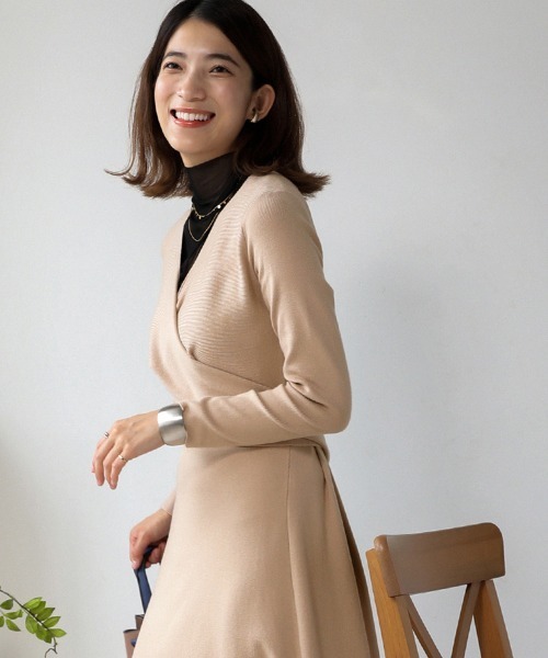 Bou Jeloud（ブージュルード）の「カシュクールニットワンピース（ワンピース・レディース・ブラック/ベージュ・FREE）」の14枚目の写真