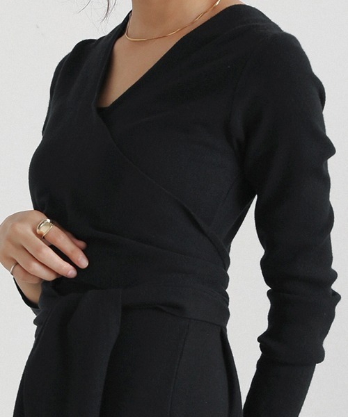 Bou Jeloud（ブージュルード）の「カシュクールニットワンピース（ワンピース・レディース・ブラック/ベージュ・FREE）」の4枚目の写真