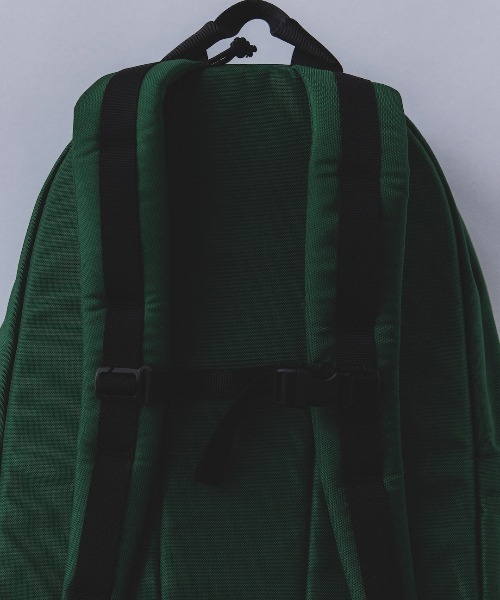 BEAMS PLUS（ビームスプラス）の「Day Pack 2 Compartments（バックパック/リュック・メンズ・ブラック/タン/ブルー/グリーン/オレンジ・FREE）」の7枚目の写真