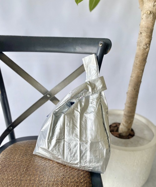 BAGGU(バグー)の「BAGGU/バグゥ メタリック Baby(エコバッグ/サブバッグ・レディース・シルバー/ピンクゴールド・FREE)」の6枚目の写真