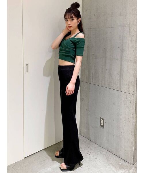 GYDA(ジェイダ)の「ハーフスリーブ2WAYカシュクールデザイントップス(Tシャツ/カットソー・レディース・ダークオリーブ/ブラック/オフホワイト/グリーン・FREE)」の5枚目の写真