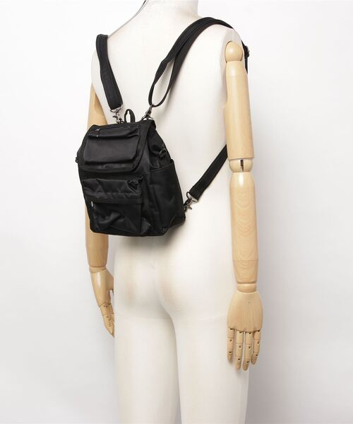 603(ロクマルサン)の「603 スーパーミニ2wayボディバッグ(バックパック/リュック・レディース・ブラック/ホワイト・FREE)」の7枚目の写真