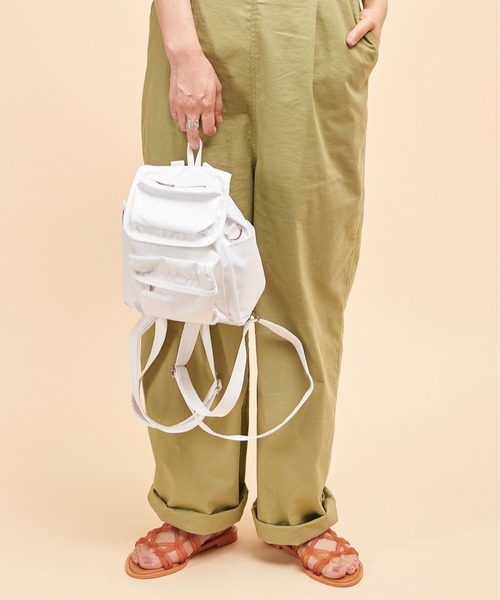 603(ロクマルサン)の「603 スーパーミニ2wayボディバッグ(バックパック/リュック・レディース・ブラック/ホワイト・FREE)」の2枚目の写真