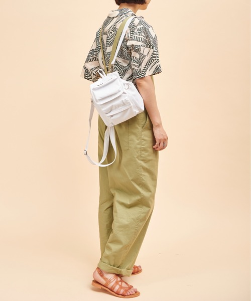 603(ロクマルサン)の「603 スーパーミニ2wayボディバッグ(バックパック/リュック・レディース・ブラック/ホワイト・FREE)」の14枚目の写真