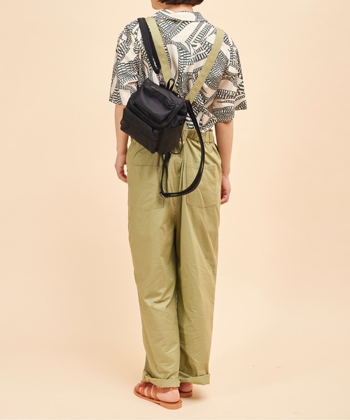 603(ロクマルサン)の「603 スーパーミニ2wayボディバッグ(バックパック/リュック・レディース・ブラック/ホワイト・FREE)」の11枚目の写真