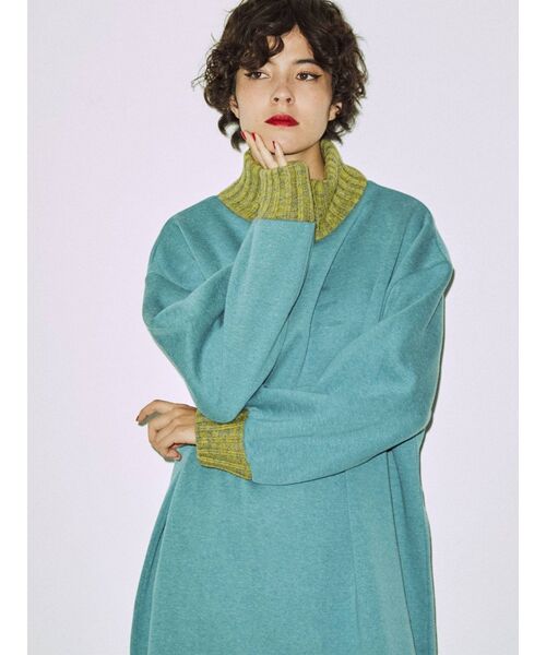 jouetie(ジュエティ)の「リブニットプルオーバーワンピース【WEB限定】(ワンピース・レディース・アイボリー/ブラック/ブルー・MEDIUM)」の4枚目の写真