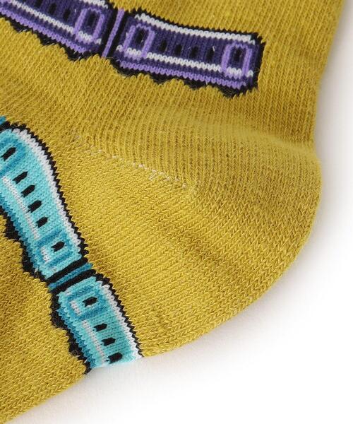 SHOO・LA・RUE（シューラルー）の「◆電車総柄クルー丈ソックス（ソックス/靴下・キッズ・レッド系5/ネイビー系3/イエロー系9・53/56）」の4枚目の写真