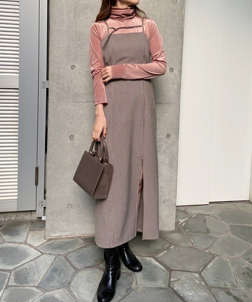 one after another NICE CLAUP（ワンアフターアナザーナイスクラップ）の「ベロアタートルネック（Tシャツ/カットソー・レディース・ベージュ/グレー/オフホワイト/ピンク・FREE）」の21枚目の写真