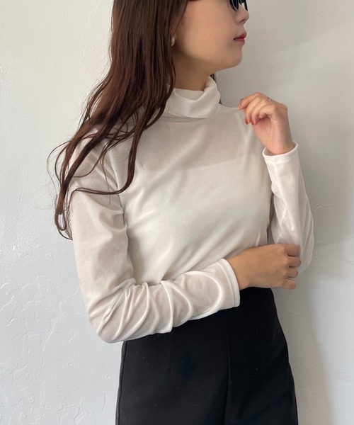 one after another NICE CLAUP（ワンアフターアナザーナイスクラップ）の「ベロアタートルネック（Tシャツ/カットソー・レディース・ベージュ/グレー/オフホワイト/ピンク・FREE）」の5枚目の写真