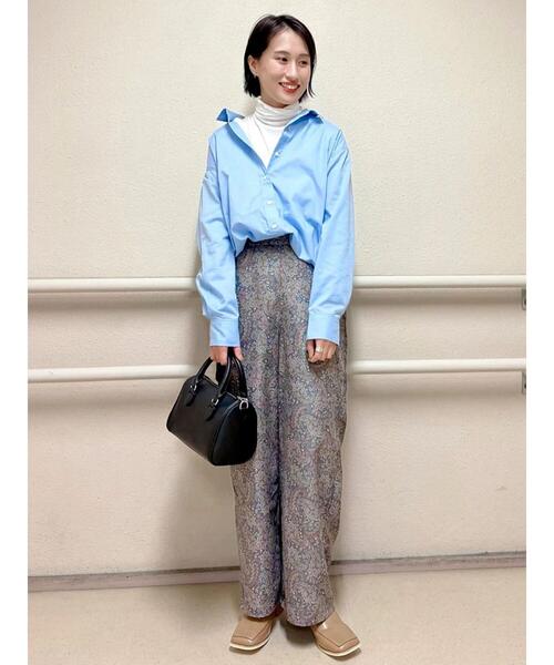 Lugnoncure(ルノンキュール)の「◎リラックスレギュラーカラーシャツ(シャツ/ブラウス・レディース・サックスブルー/オフホワイト/グレー・フリ-)」の11枚目の写真