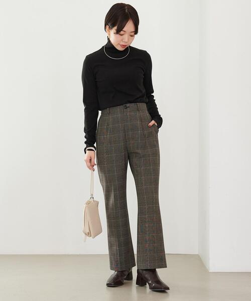 green label relaxing（グリーンレーベルリラクシング）の「【WEB限定】［ SHORT /H148-155㎝］ハイネック リブ プルオーバー カットソー（Tシャツ/カットソー・レディース・ブラック/ホワイト・SHORT）」の10枚目の写真