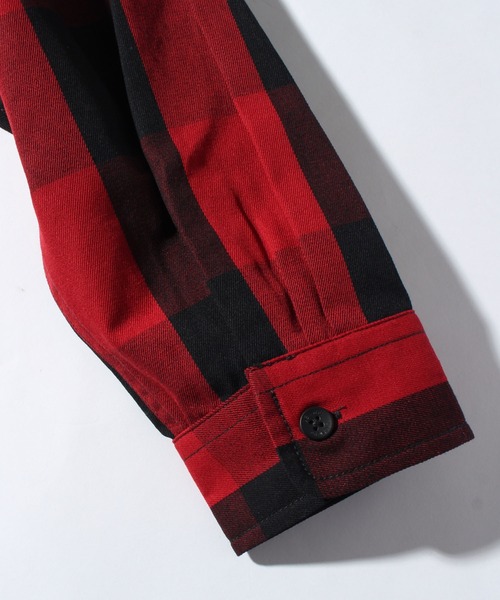 Dickies（ディッキーズ）の「【GENUINE DICKIES/ジェニュインディッキーズ】ワッペンロゴ T/Cツイルブロックチェックシャツ（シャツ/ブラウス・メンズ・ブルー/ブラック/レッド/グリーン・M/L/XL）」の10枚目の写真