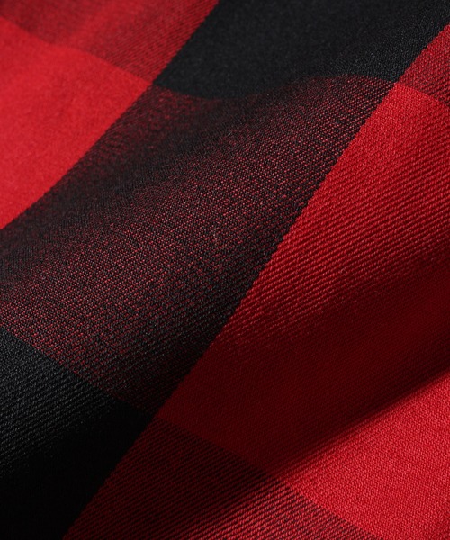 Dickies（ディッキーズ）の「【GENUINE DICKIES/ジェニュインディッキーズ】ワッペンロゴ T/Cツイルブロックチェックシャツ（シャツ/ブラウス・メンズ・ブルー/ブラック/レッド/グリーン・M/L/XL）」の11枚目の写真