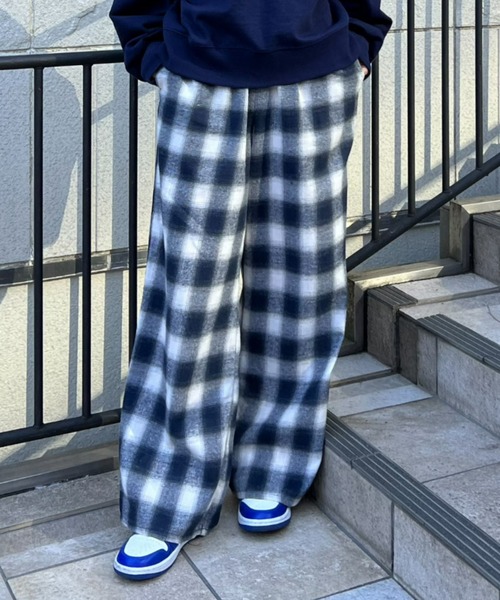 RODEO CROWNS WIDE BOWL（ロデオクラウンズワイドボウル）の「オンブレーチェックイージーパンツ（その他パンツ・レディース・ブラック系その他/ブルー系その他3/グリーン系その他・FREE）」の3枚目の写真