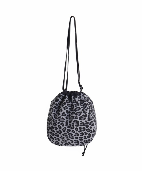 KELTY（ケルティ）の「【KELTY/ケルティ】デザインプリント 巾着　キンチャクショルダー/DP KINCHAKU SHOULDER（ショルダーバッグ・レディース・レオパード/ブラック/グレー/ベージュ/ブルー・FREE）」の8枚目の写真