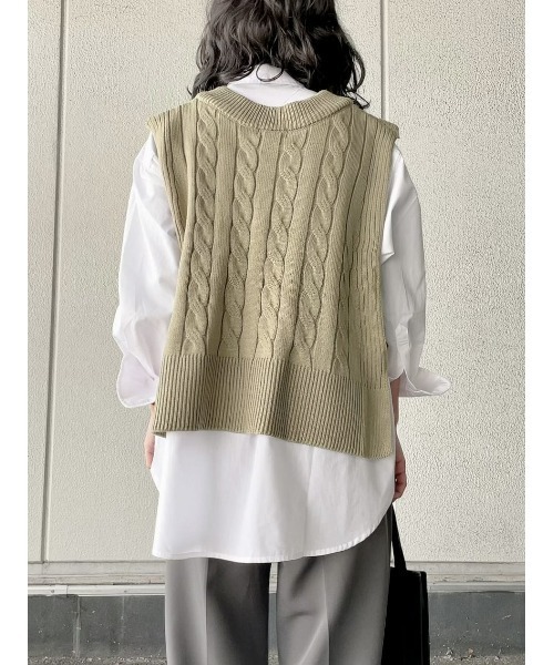 BACK NUMBER(バックナンバー)の「【BACK NUMBER】ケーブルVネックベスト(ベスト・レディース・ネイビー/オフホワイト/カーキブラウン・L/M)」の18枚目の写真