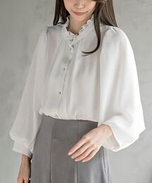 ボリューム袖フリルネックブラウス