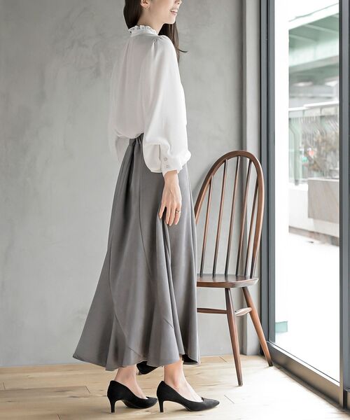 rps(アールピーエス)の「ボリューム袖フリルネックブラウス(シャツ/ブラウス・レディース・ラベンダー/ネイビー/オフホワイト/ライトグレー/ブラック/ボルドー・フリー)」の18枚目の写真